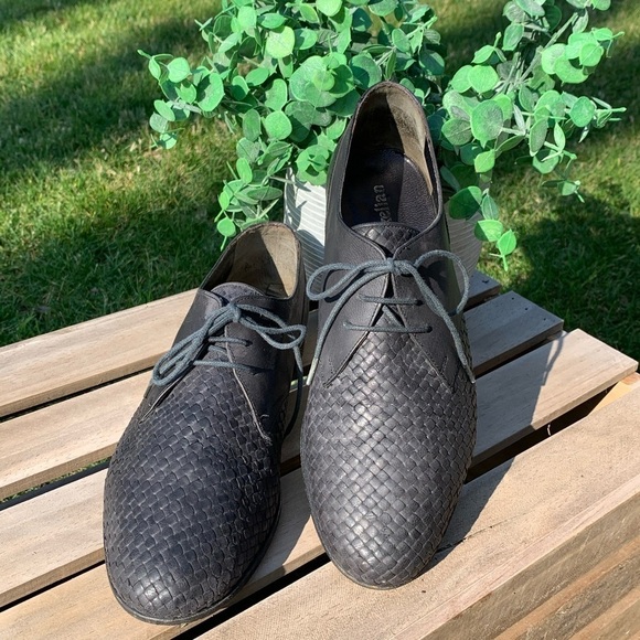 Stephane Kelian Paris Woven Leather Oxford Lace Up | Size 8 - Picture 12 of 12